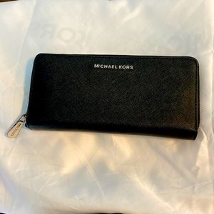 Large Black Michael Kors Wallet